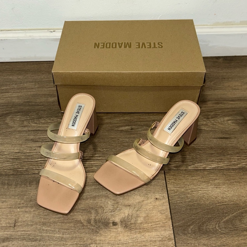 Steve Madden Women's “Glorious” Tan Sandals